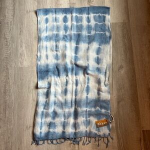 Lovely handmade linen tie-dye scarf
